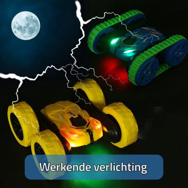 HyperWheels Rapidly - Bestuurbare Speelgoed Auto / Stuntauto voor Jongens & Meisjes - Geel - voor Binnen & Buiten / Met werkende Verlichting - Oplaadbaar en Afstandbestuurbaar